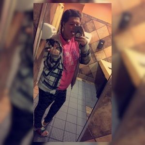 Meet your Posher, Destiny